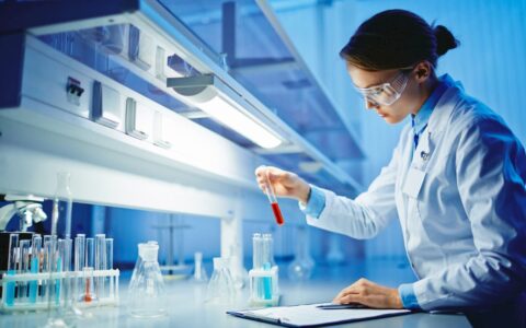 Zoetis与Eli Lilly：为什么它们是华尔街最看好的长期持仓？